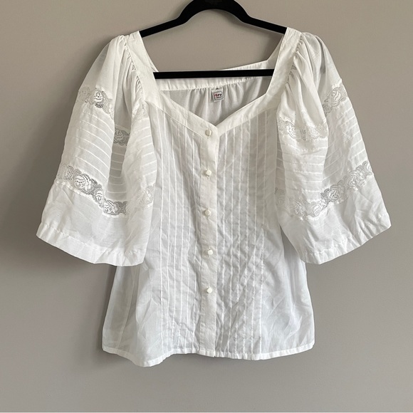 Vintage Tops - VINTAGE German White Lace Puffy Sleeve Boho Peasant Milkmaid Top - S/M